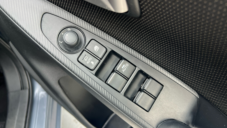 Mazda 2 1.5 Skyactiv G 75 SE-L 5dr Petrol Hatchback